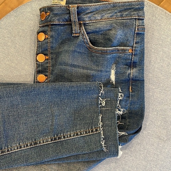 Denim Co Sz 10 button up  raw hem capris - Picture 8 of 8